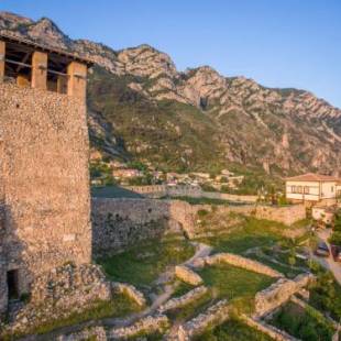 Фотографии гостевого дома 
            ROOMS EMILIANO Castle of Kruja