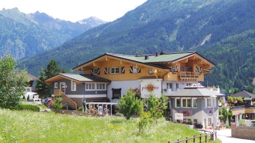 Фотография мини отеля Hotel Garni Pinzgau, Bernd Hüttl