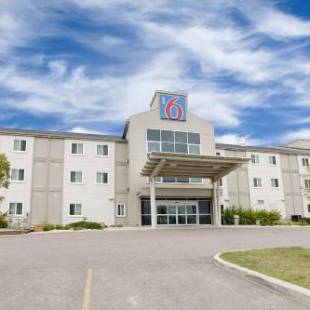 Фотографии гостиницы 
            Motel 6-Brandon, MB