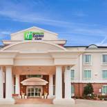 Фотография гостиницы Holiday Inn Express Hotel & Suites Waxahachie, an IHG Hotel