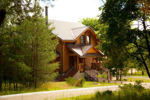 Фотография базы отдыха Лесные пруды