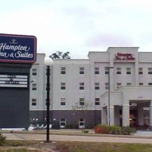 Фотографии гостиницы 
            Hampton Inn and Suites Lufkin