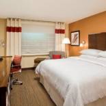 Фотография гостиницы Four Points by Sheraton Charlotte - Lake Norman