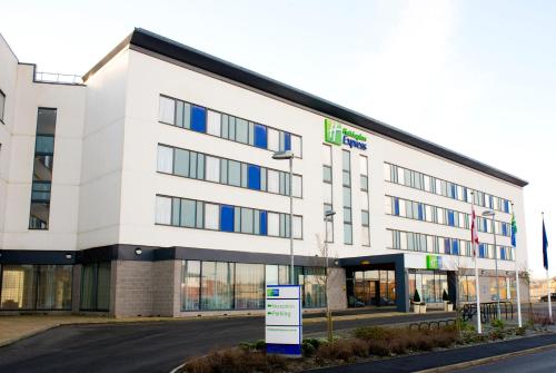 Фотография гостиницы Holiday Inn Express Rotherham - North, an IHG hotel