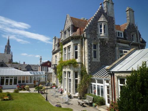 Фотография гостиницы Purbeck House Hotel & Louisa Lodge