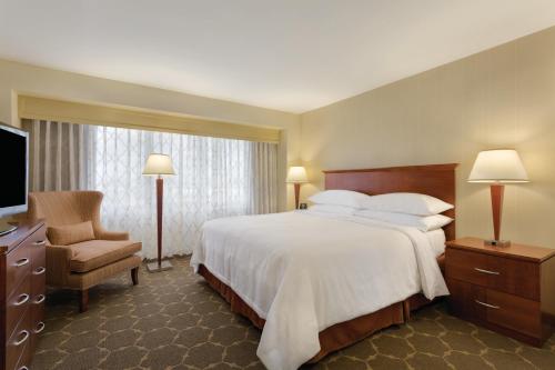 Фотография гостиницы Embassy Suites Denver - Tech Center