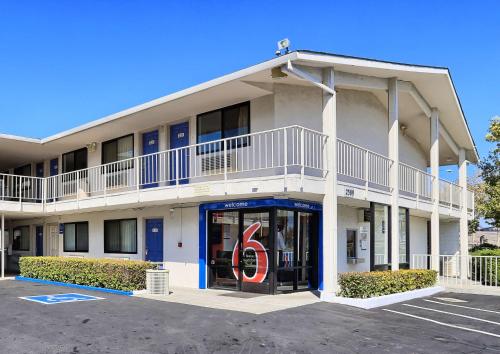 Фотография гостиницы Motel 6-Walnut Creek, CA