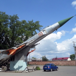 Фотография памятника Памятник Самолет СУ-15