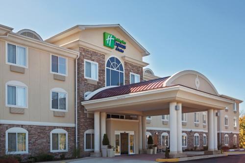 Фотография гостиницы Holiday Inn Express and Suites Meriden, an IHG Hotel