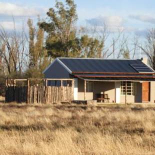 Фотографии базы отдыха 
            Karri Grove Cottages