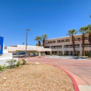 Фотографии гостиницы 
            Motel 6-Palm Springs, CA - Downtown