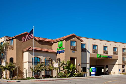 Фотография гостиницы Holiday Inn Express Hotel & Suites Hermosa Beach, an IHG Hotel
