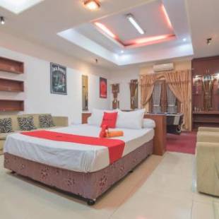 Фотографии гостиницы 
            RedDoorz near Margahayu Raya