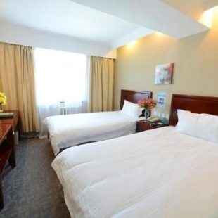 Фотография гостиницы GreenTree Inn Suzhou Taicang City Liuhe Town Tinghai Road Express Hotel