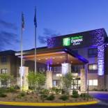 Фотография гостиницы Holiday Inn Express Hotel & Suites Minneapolis-Golden Valley, an IHG Hotel