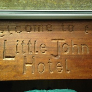 Фотография гостиницы Little John Hotel