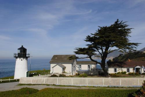 Фотография гостевого дома HI Point Montara Lighthouse