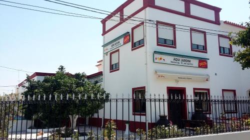 Фотографии гостевого дома
Aqui Jardim