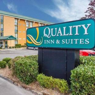 Фотографии гостиницы 
            Quality Inn & Suites Everett