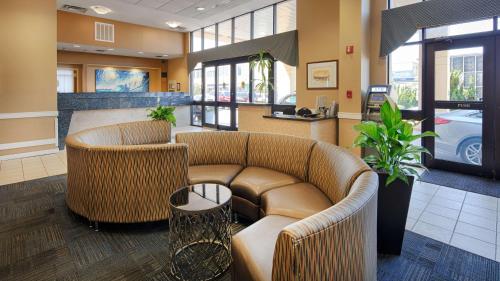 Фотография гостиницы Ramada Plaza by Wyndham Virginia Beach