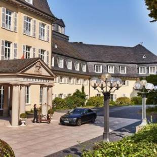 Фотографии гостиницы 
            Steigenberger Grandhotel & Spa Petersberg