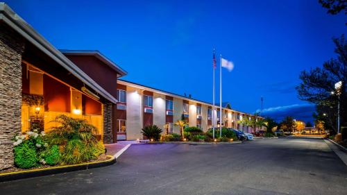 Фотография гостиницы Best Western Plus Corning Inn