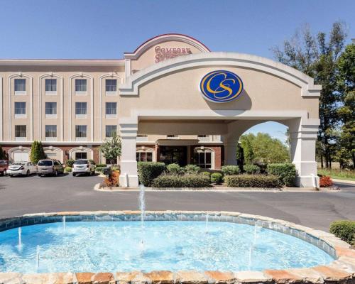 Фотография гостиницы Comfort Suites Olive Branch