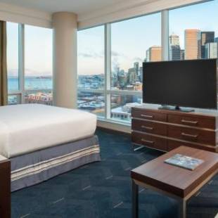 Фотографии гостиницы 
            Embassy Suites By Hilton Seattle Downtown Pioneer Square