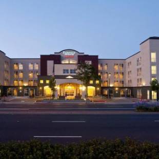 Фотографии гостиницы 
            Fairfield Inn & Suites by Marriott San Francisco Airport