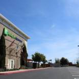 Фотография гостиницы Holiday Inn Express Hotel & Suites Napa Valley-American Canyon, an IHG Hotel