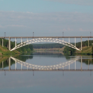 Фотография достопримечательности Железнодорожный мост через реку Исеть