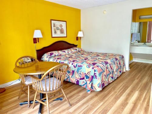 Фотография мотеля Deluxe Inn - Lumberton