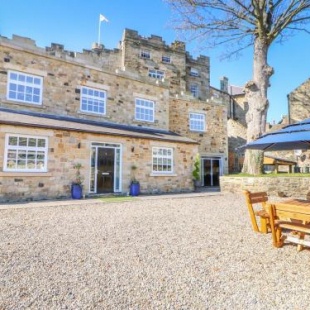 Фотография гостевого дома Cosy Cave Stanhope Castle