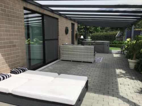 Фотография гостевого дома Studio Gardenroom Guesthouse De Steenberg met wellness & tuinzicht