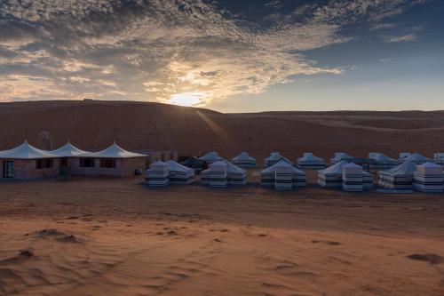 Фотографии базы отдыха 
            Sand Delight Desert Camp