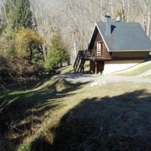 Фотографии гостевого дома 
            PETIT CHALET a proximite du Col de Romeyere