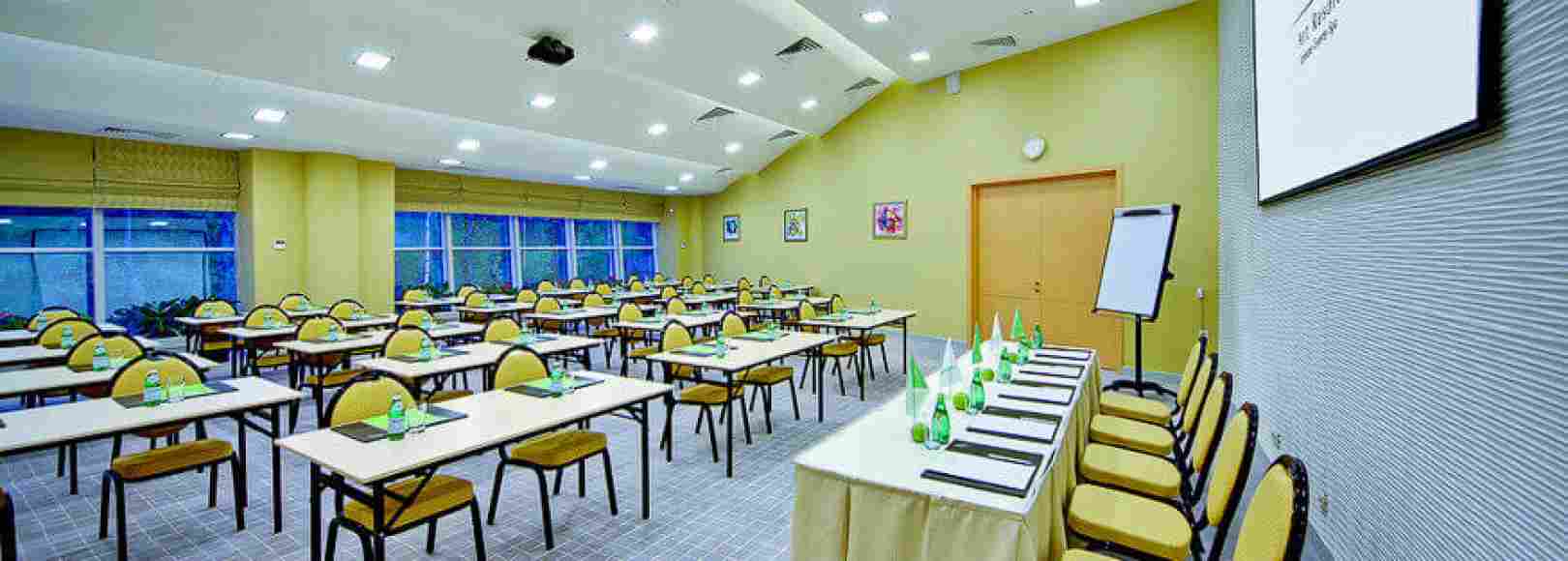 Фотография конференц-зала Конференц-зал на 55 мест