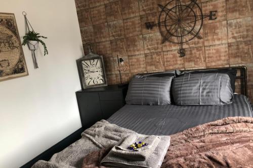 Фотография гостевого дома Stainsby House 4 Bedrooms Workstays UK