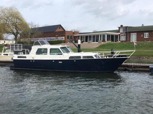 Фотография мини отеля Boot & Breakfast - slapen op het water