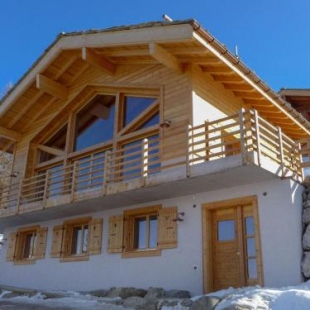 Фотография гостевого дома Chalet Chalet Jadi