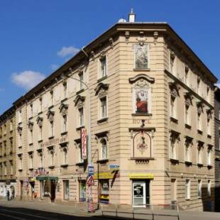 Фотографии гостиницы 
            Hotel Golden City Garni