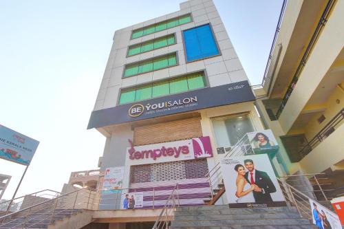 Фотографии гостиницы 
            OYO Flagship 7691 Kanha Boutique Hotel