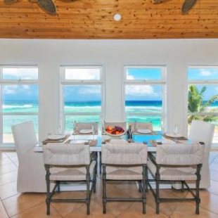 Фотография гостевого дома Hilltime by Grand Cayman Villas