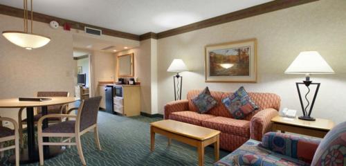 Фотография гостиницы Embassy Suites Raleigh - Durham/Research Triangle