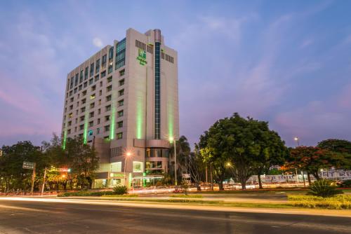 Фотографии гостиницы 
            Holiday Inn Guadalajara Select, an IHG Hotel