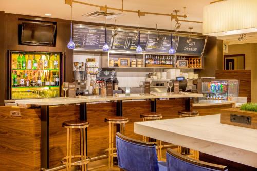 Фотография гостиницы Courtyard Hartford Manchester