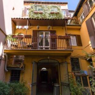 Фотографии гостевого дома 
            Roman house with balcony