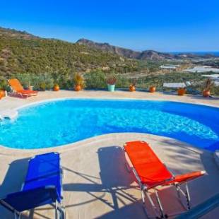 Фотографии гостевого дома
Sarakinas Residences