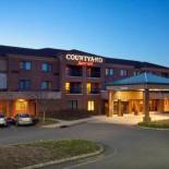 Фотография гостиницы Courtyard by Marriott West Orange