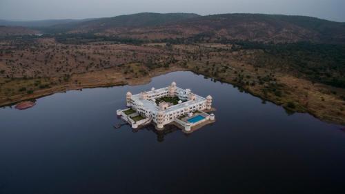 Фотографии гостиницы 
            ​juSTa Lake Nahargarh Palace